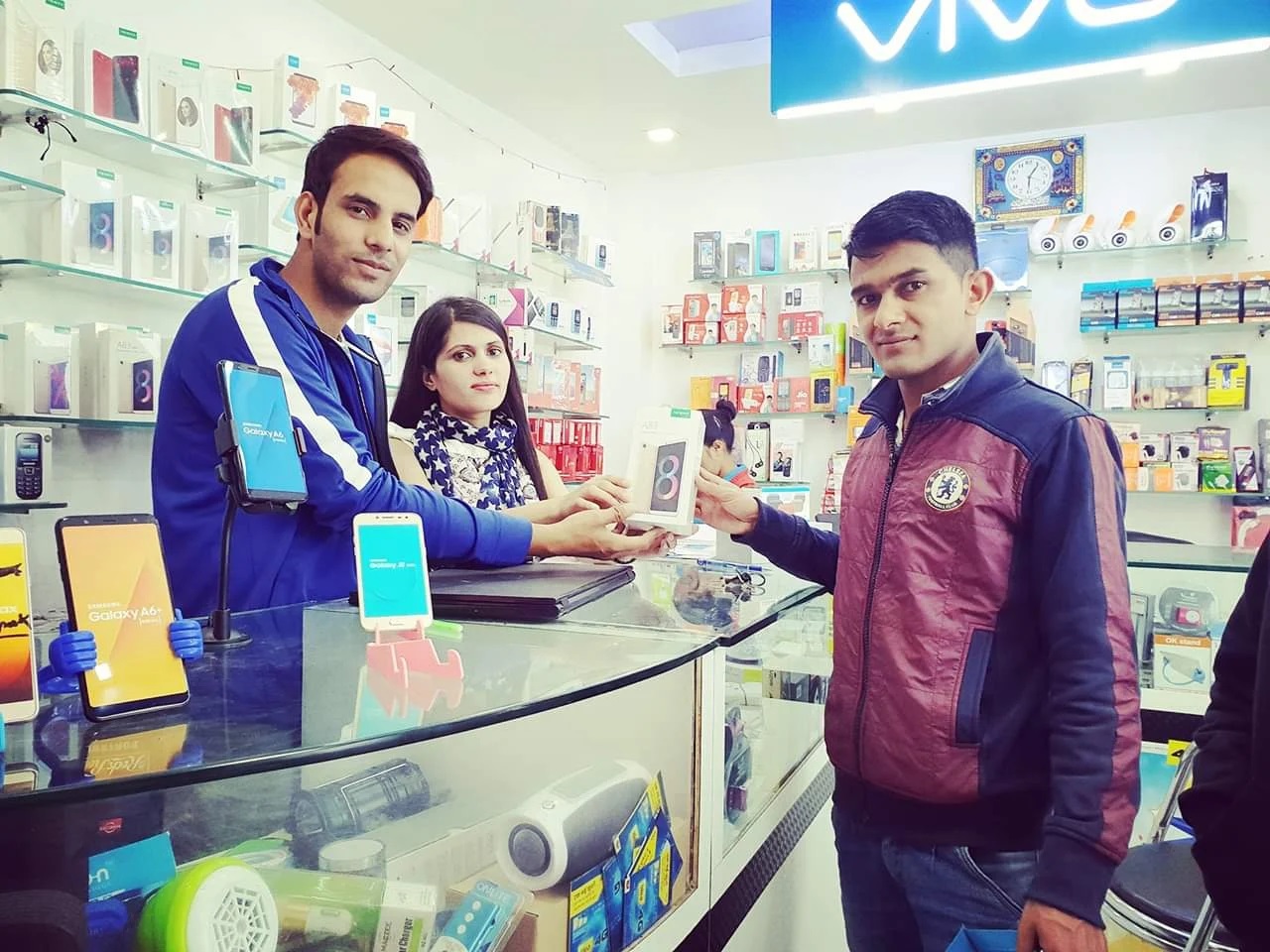 Mobile Solutions - Mobile Shop in Mussoorie