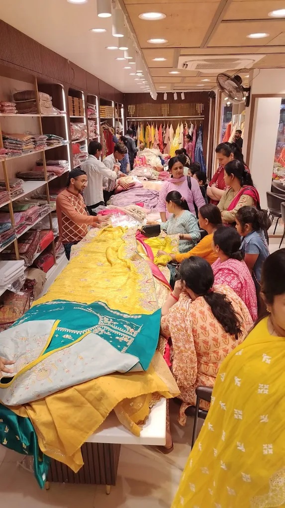Rani Sahiba - Clothes Shop in Haldwani