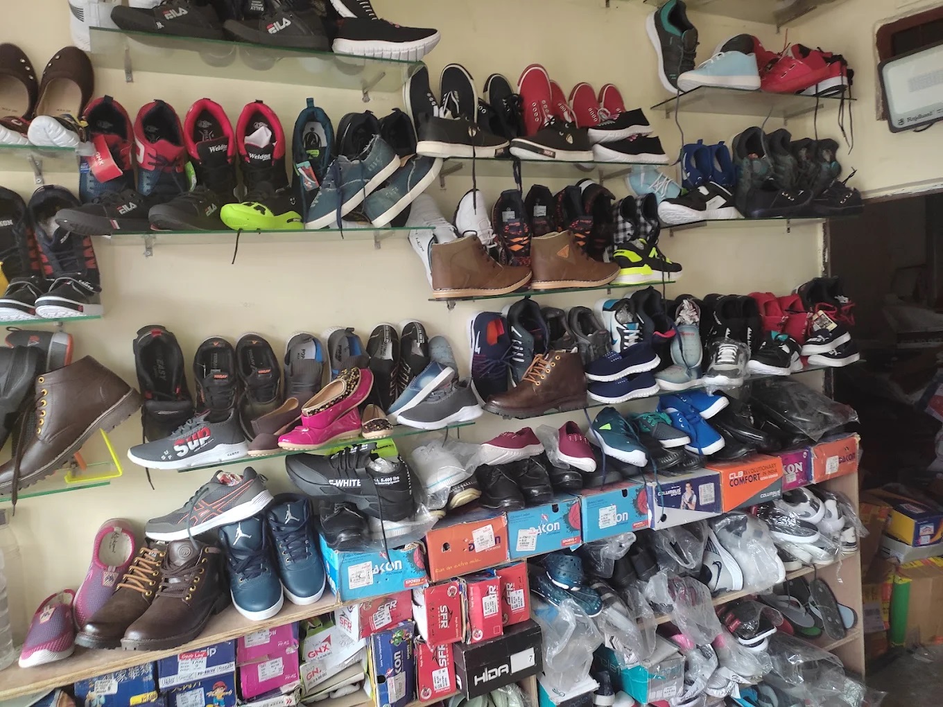 Radhika Footwear - Footwear Shop in Mussoorie