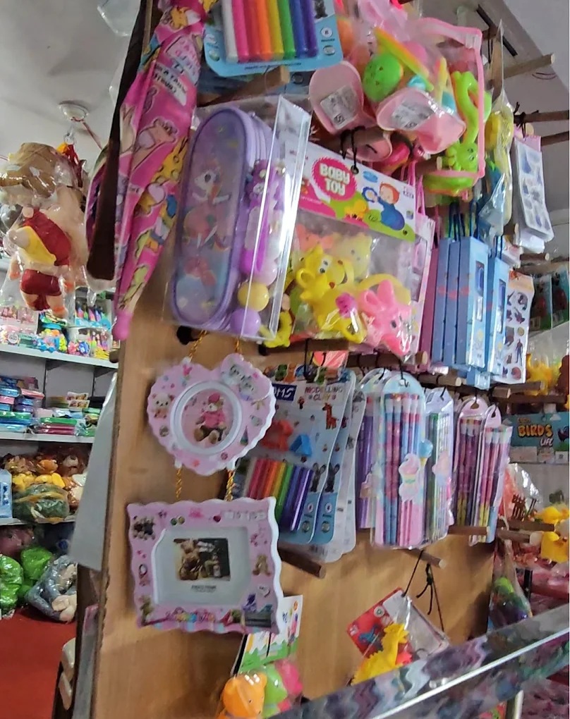 Rainbow Wonder - Toys Shop in Haldwani