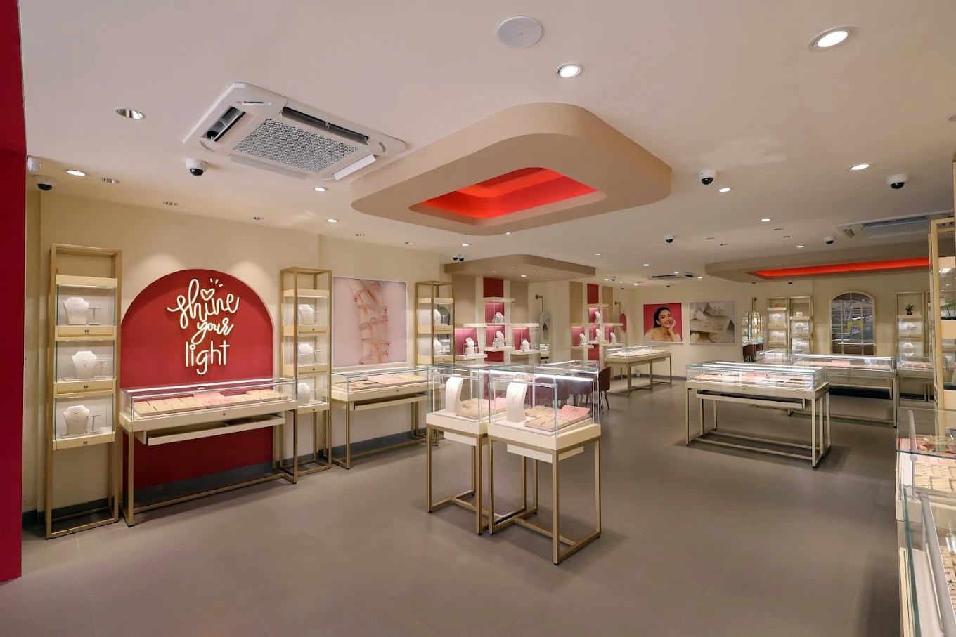 Mia by Tanishq - Gold Jewellery Showroom in Dehradun