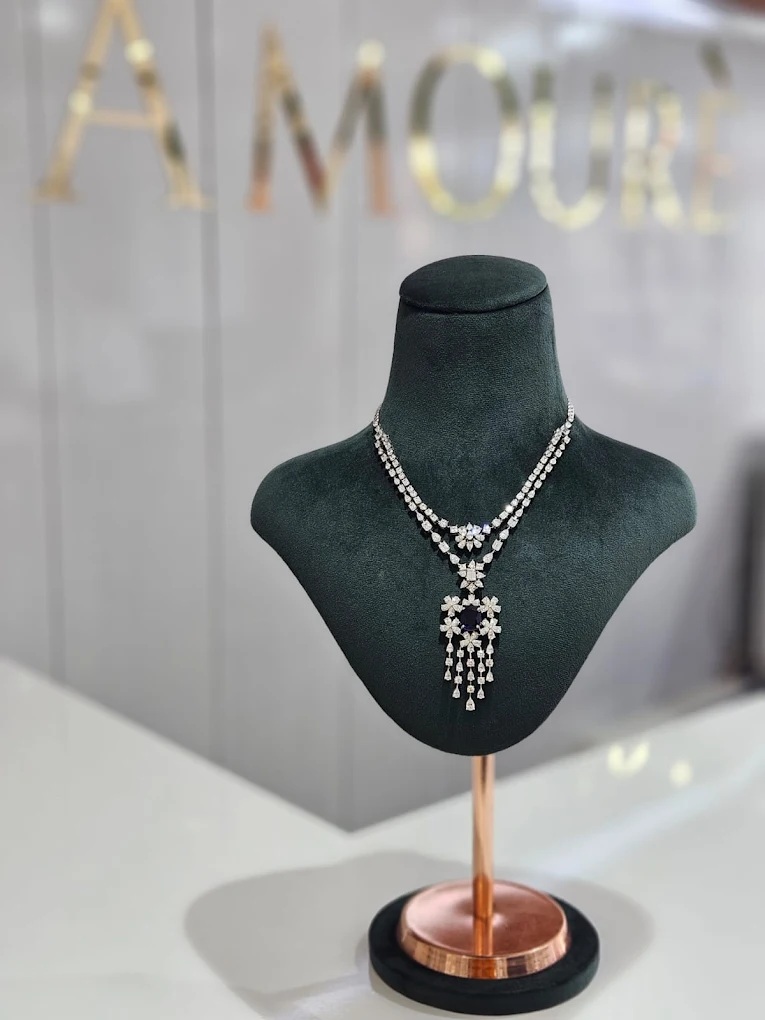 Amoure - Gold Jewellery Showroom in Dehradun